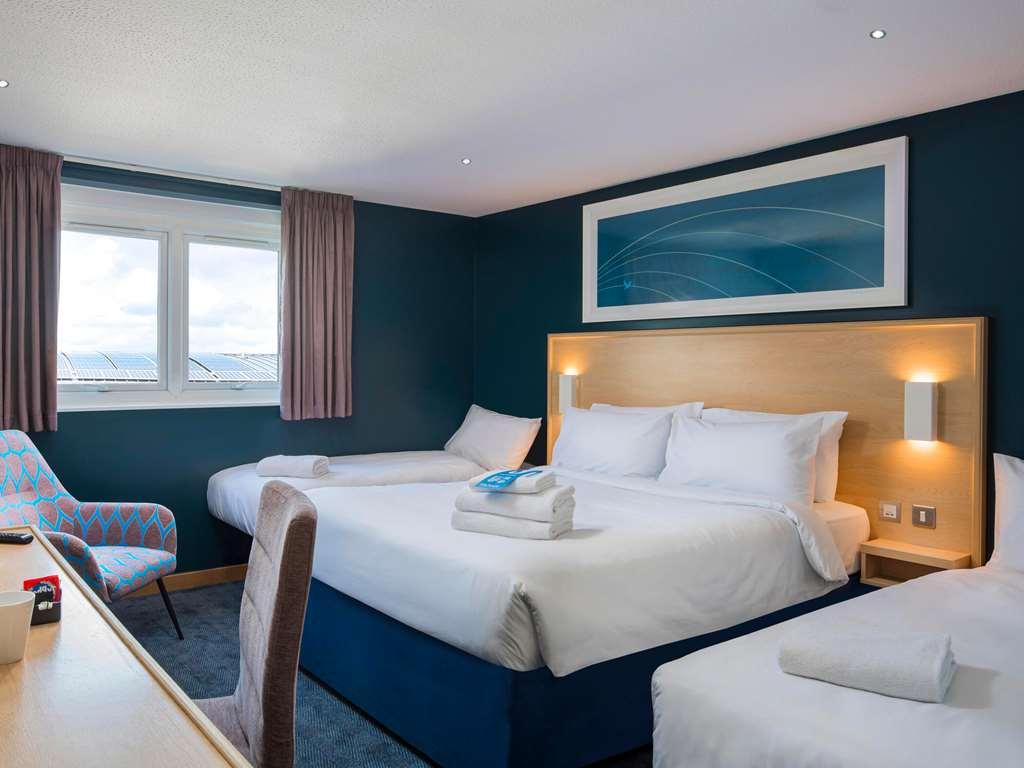 Travelodge London City Airport Room photo