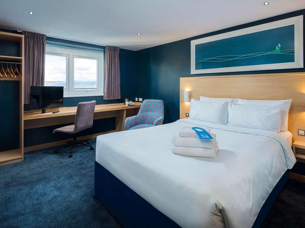 Travelodge London City Airport Room photo
