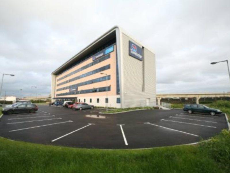 Travelodge London City Airport Exterior photo