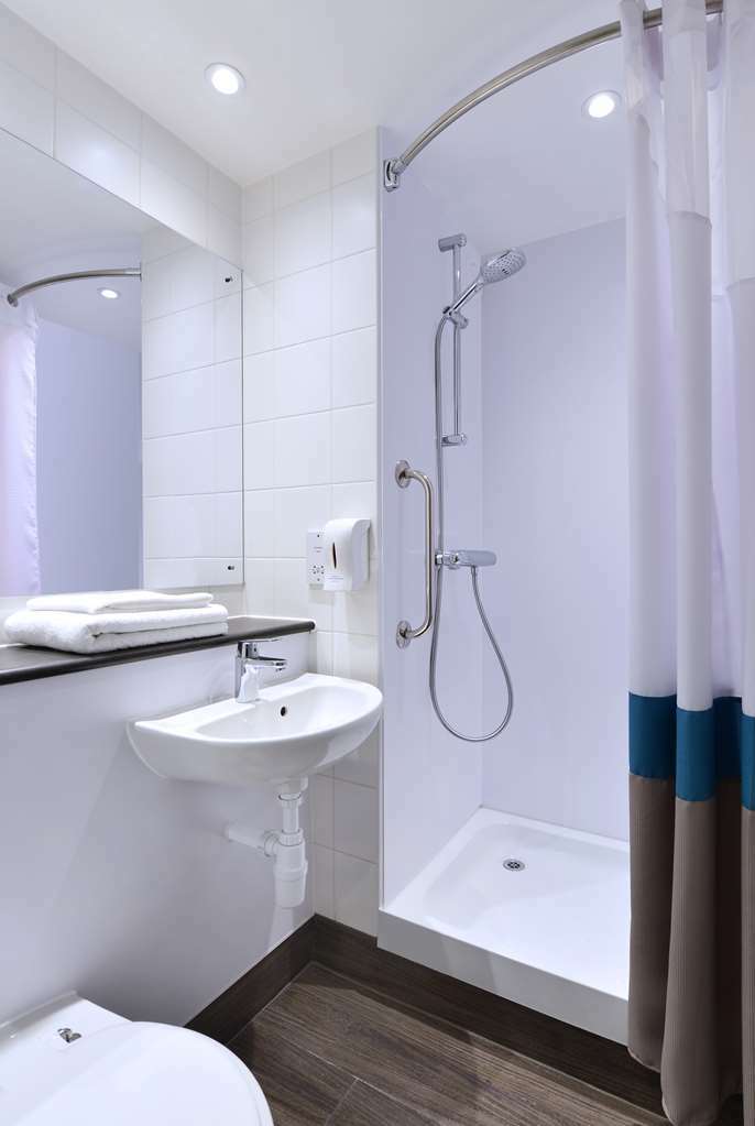 Travelodge London City Airport Room photo